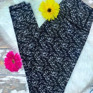 🦋 Lululemon leggings 28” fast and free high rise legging size 8 🦋